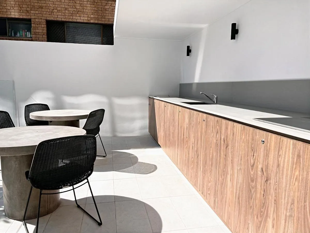 Quiet Family Paradise In Surfers Gold Coast Apartment